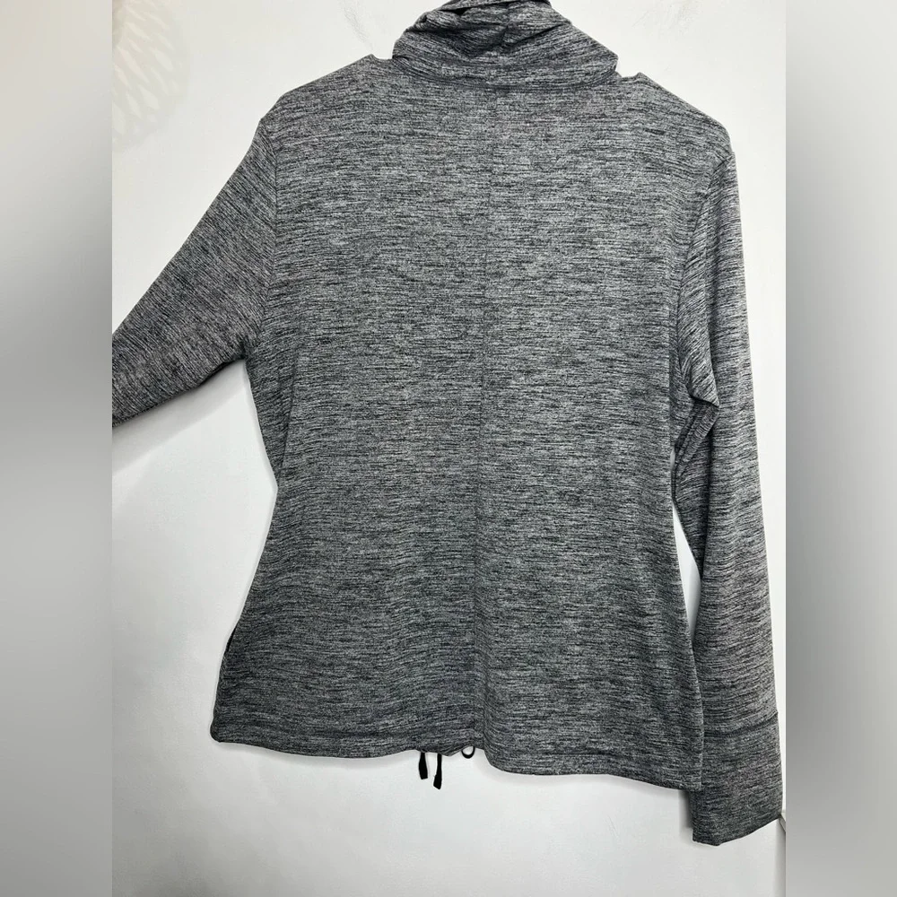 NIKE Yoga DriFit Pullover Women’s Size Medium